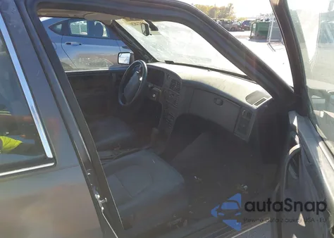 1990 Saab 9000 z USA, uszkodzony, nr VIN YS3CL58L8L2001799